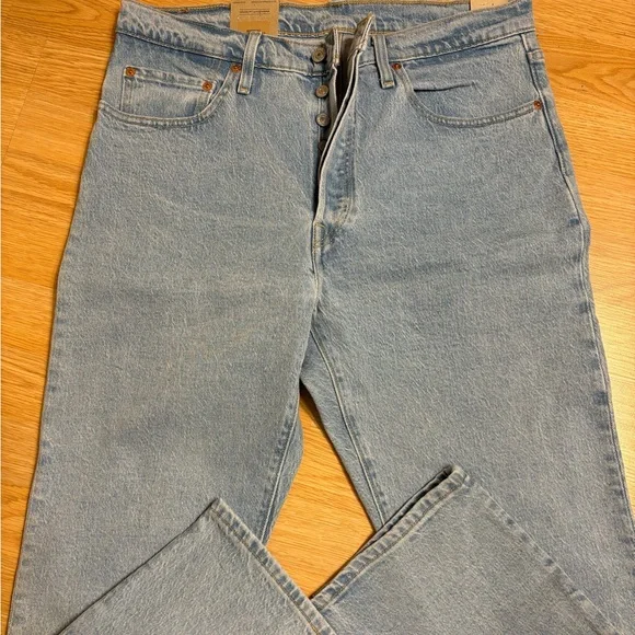 Levi’s Womens Straight Jeans 501 cropped 32x26 - Picture 1 of 5